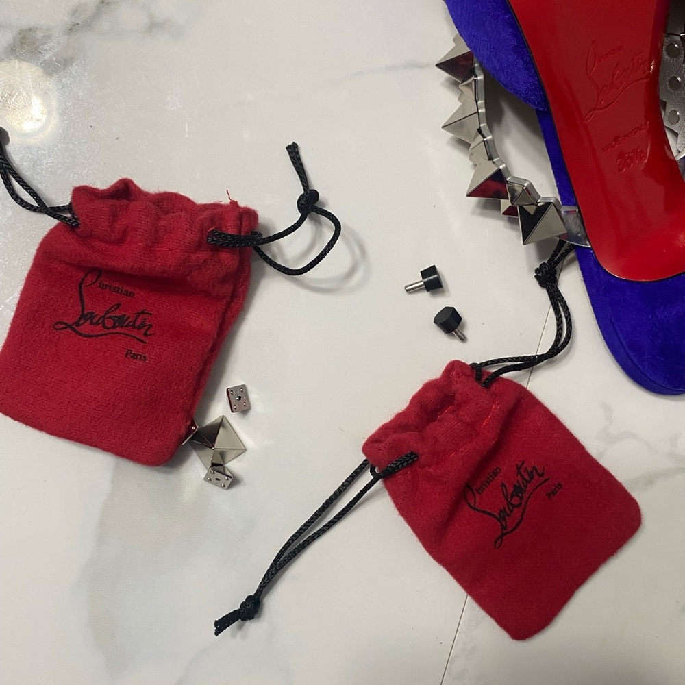 CHRISTIAN LOUBOUTIN
Planet Choc 80In Elixir/silver - Picture 7 of 13
